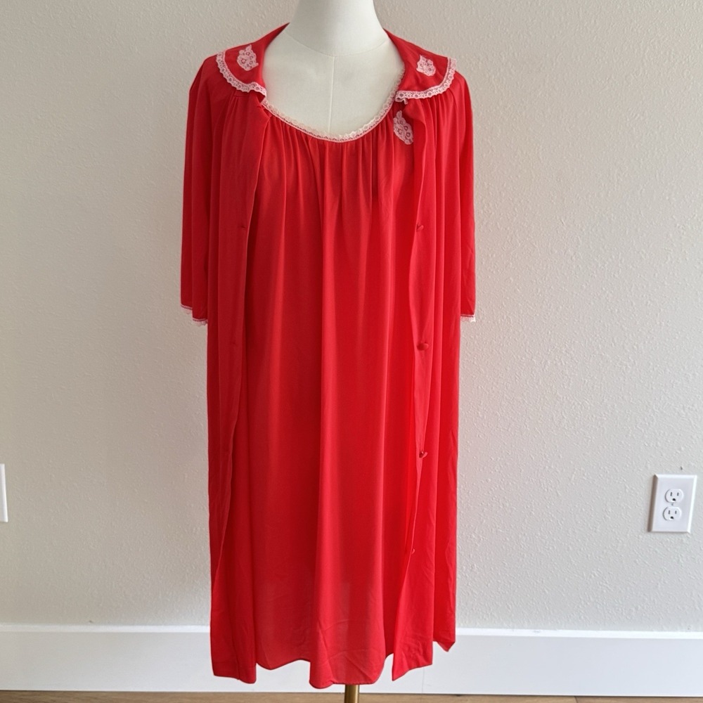 Vintage 70s Lorraine S Red Nylon Night Gown Peignoir Robe Set Granny Core Flaw